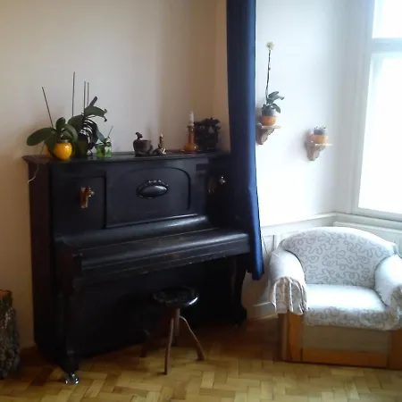 Rain Man's Apartment *