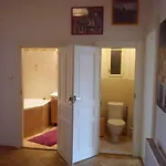Apartman Rain Man's